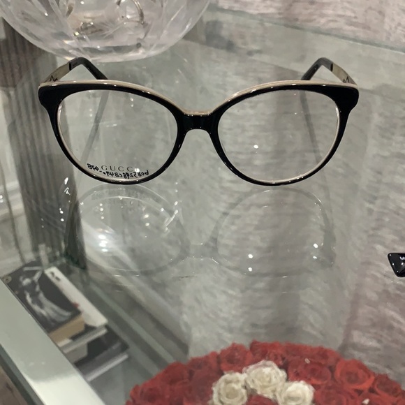Gucci glasses. Get 10% off - Picture 7 of 7